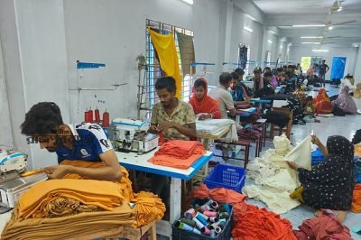 ভারতে স্থলপথে রপ্তানি বন্ধ, সংকটে পাবনার হোসিয়ারিশিল্প
